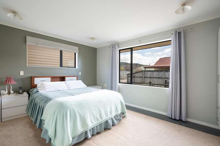 6 Whiting Drive Wakefield_8