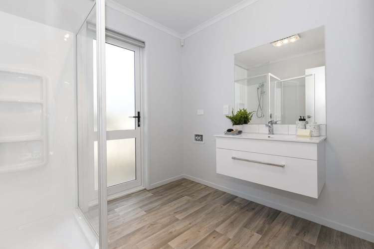 20b Twentyfirst Avenue Gate Pa_9