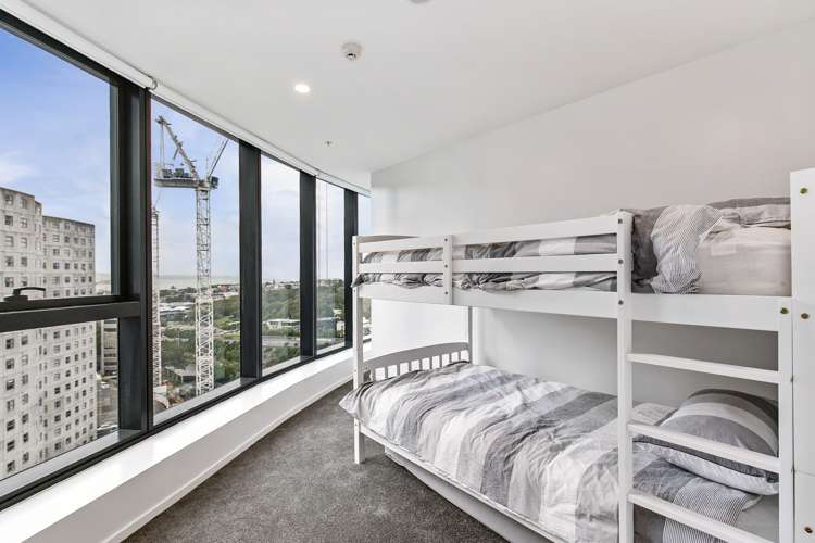 801/18 Saint Martins Lane Grafton_9