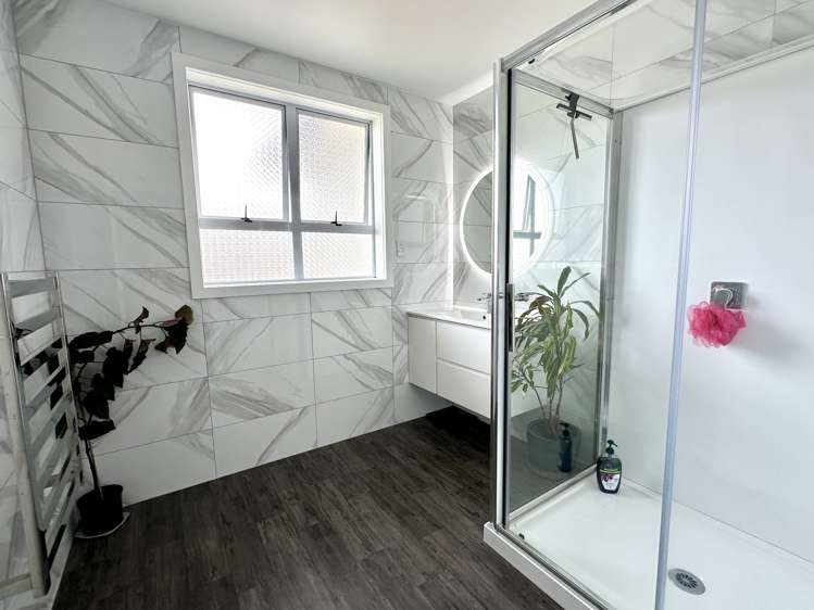 397 North Road Waikiwi_24