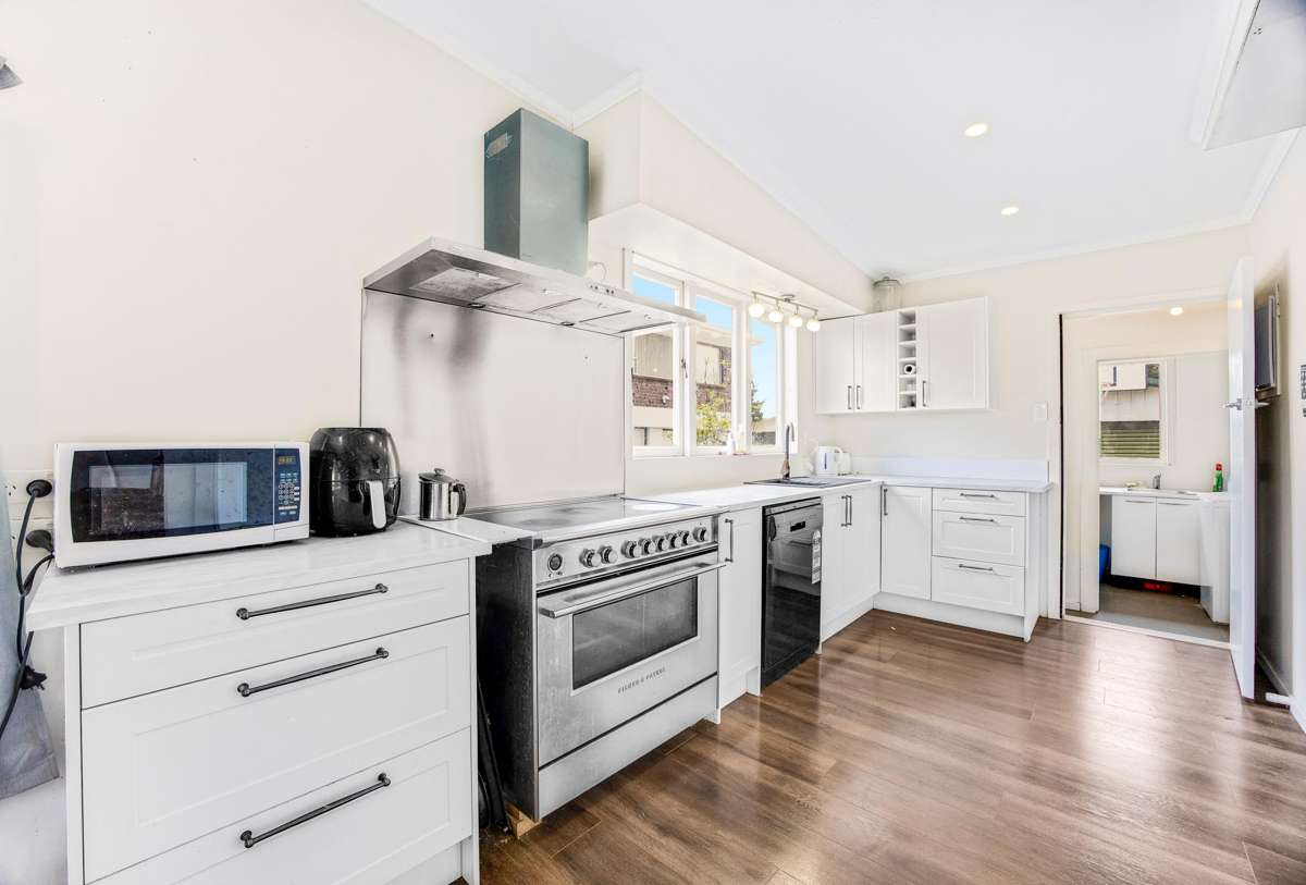 2/42 Kiwi Esplanade_3