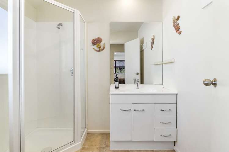 30 Highland Road Mount Albert_18