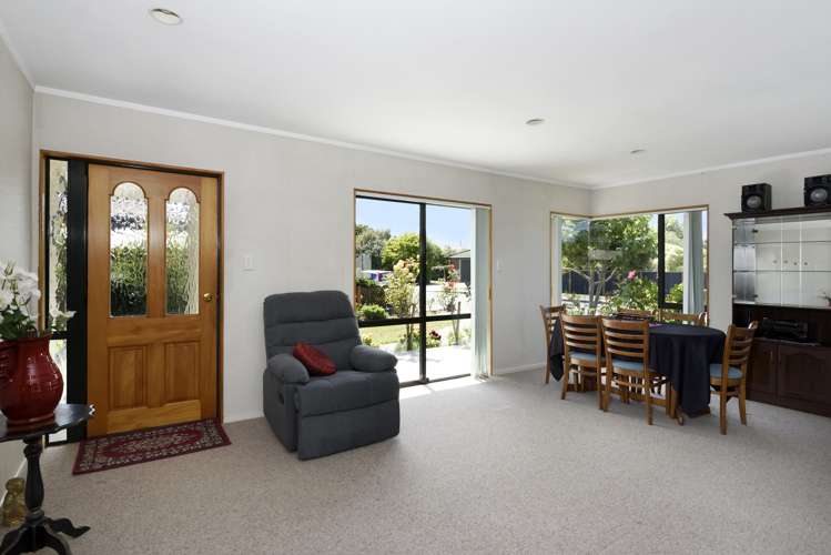 21 Malthouse Crescent Brightwater_9