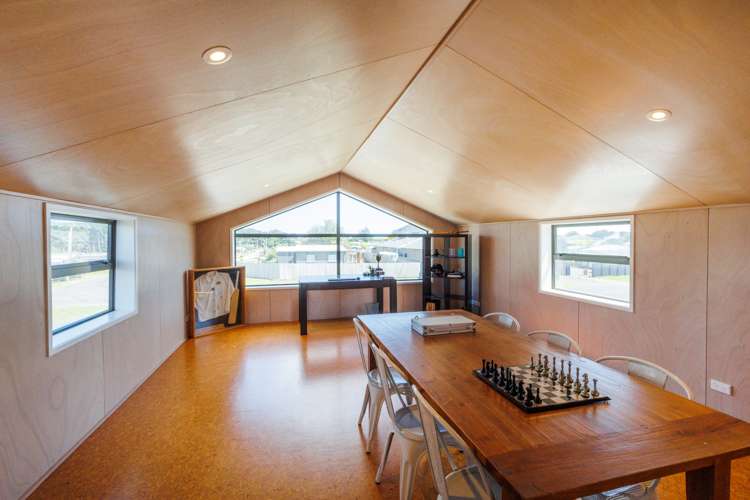 35 Barling Street Himatangi Beach_15