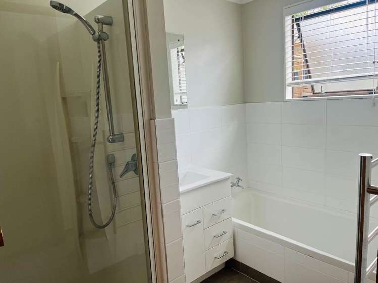 6 Kayle Glen West Harbour_9