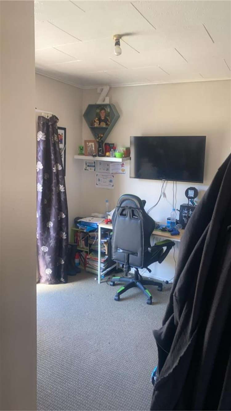 5 Tauranga Place Waitara_18