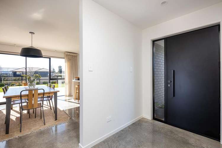 29 Honeyfield Drive Whalers Gate_1