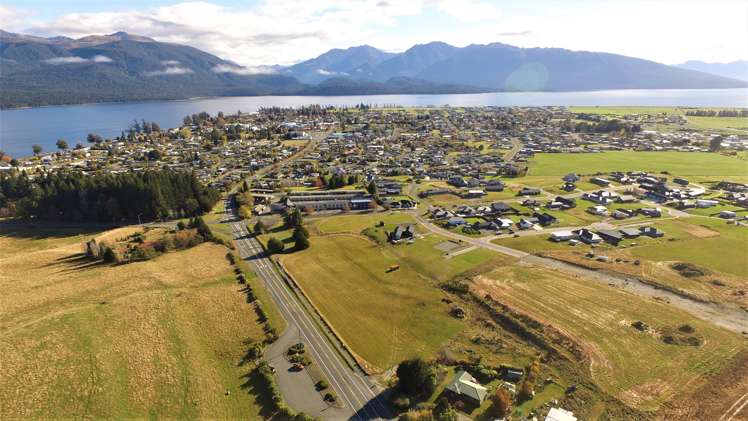 25 Te Anau Mossburn Highway Te Anau_8