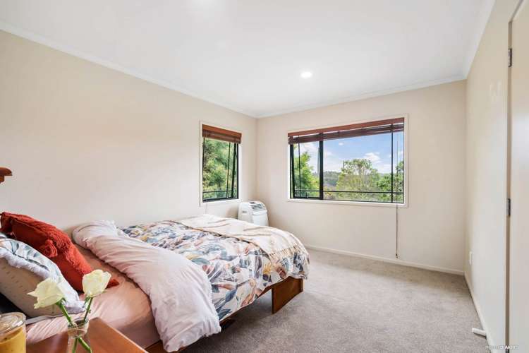 30 English Oak Drive Schnapper Rock_11