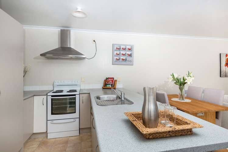 27 Harriet Street Favona_9