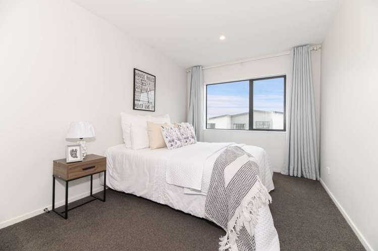 8 Sophie Lane Henderson_14