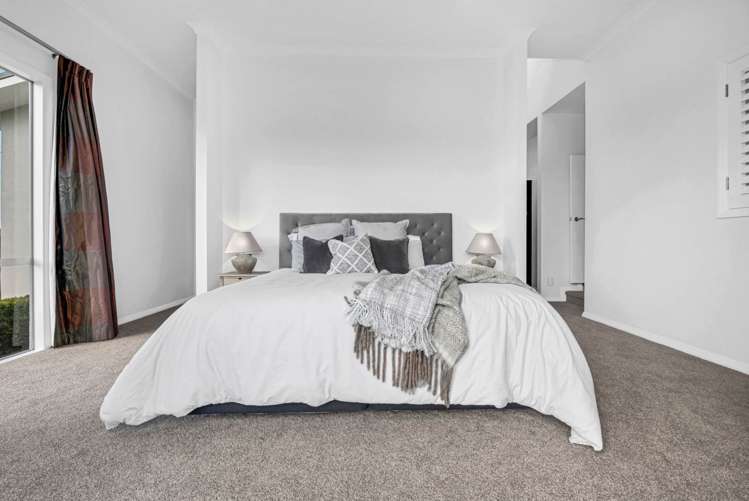 9 Intrepid Crescent Beachlands_21