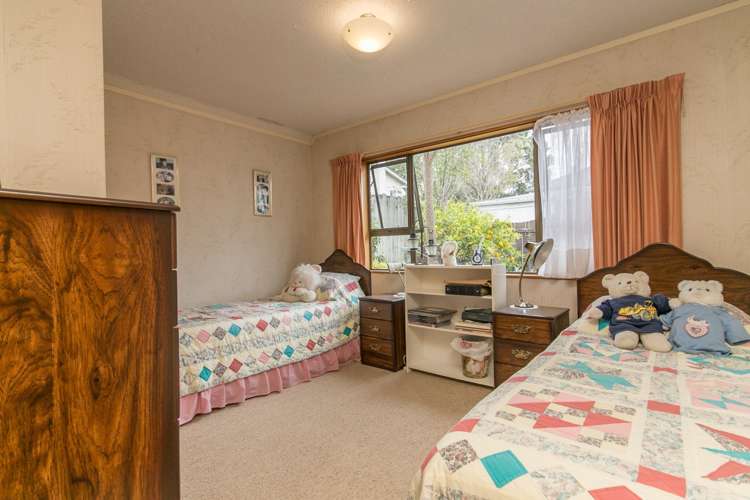 2/8 West Lynn Road Titirangi_10