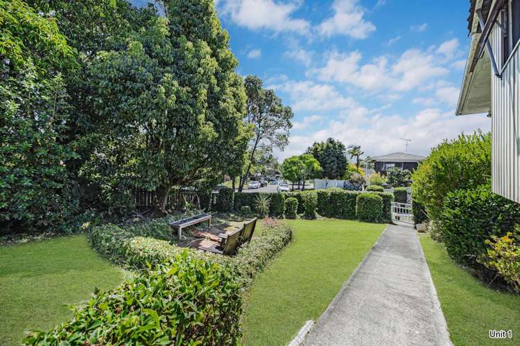 1 & 2/15 Cezanne Place New Lynn_22