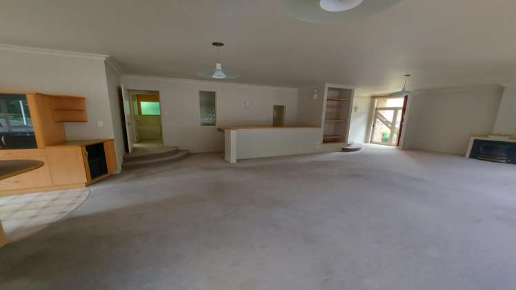 6 Garden Court Woodhill_2