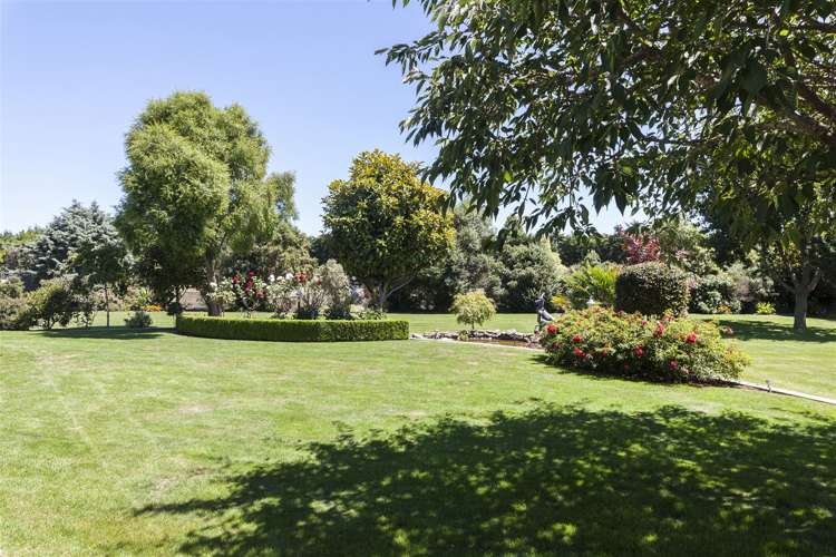 49 Clothiers Road Swannanoa_18