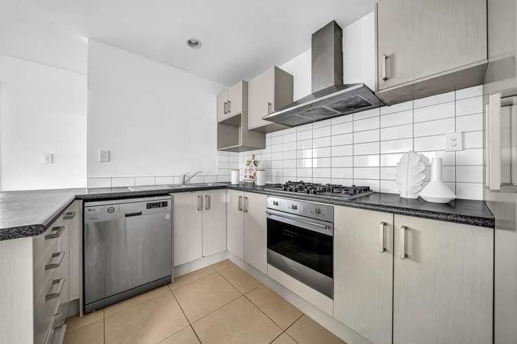 64 Mili Way South Ranui_1