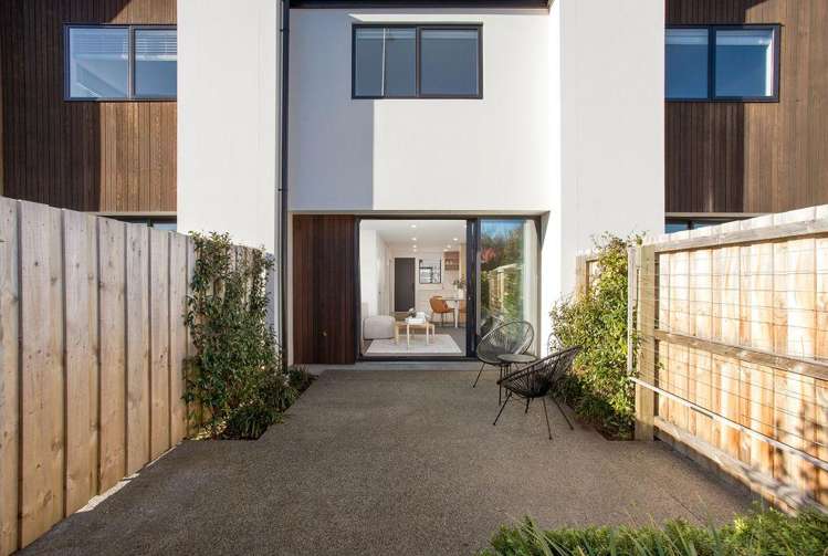 4/115 Chester Street East_0
