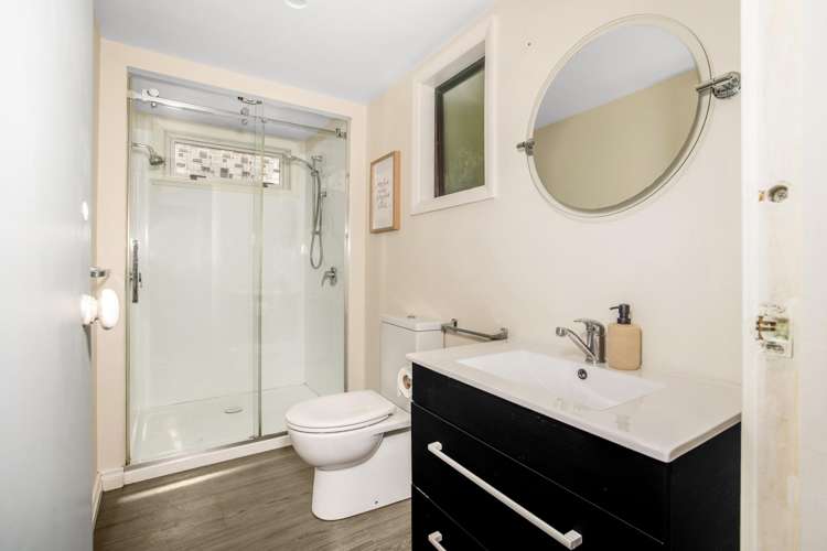 6 Prosser Street Green Island_11