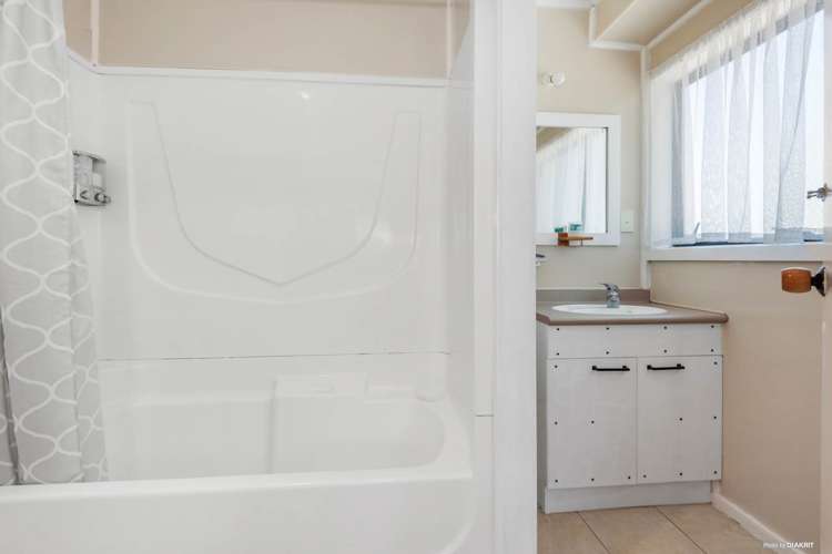 19 Faram Place Massey_13