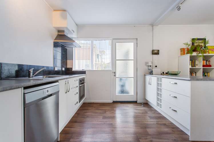 7/15a Oates Road Glen Eden_8