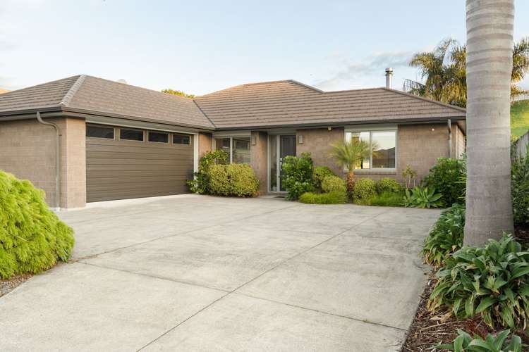 190 Ballintoy Park Drive Welcome Bay_17