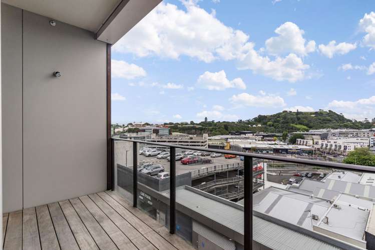 403/8 Nugent Street Grafton_7