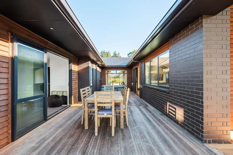 2 Vickers Way Acacia Bay_23