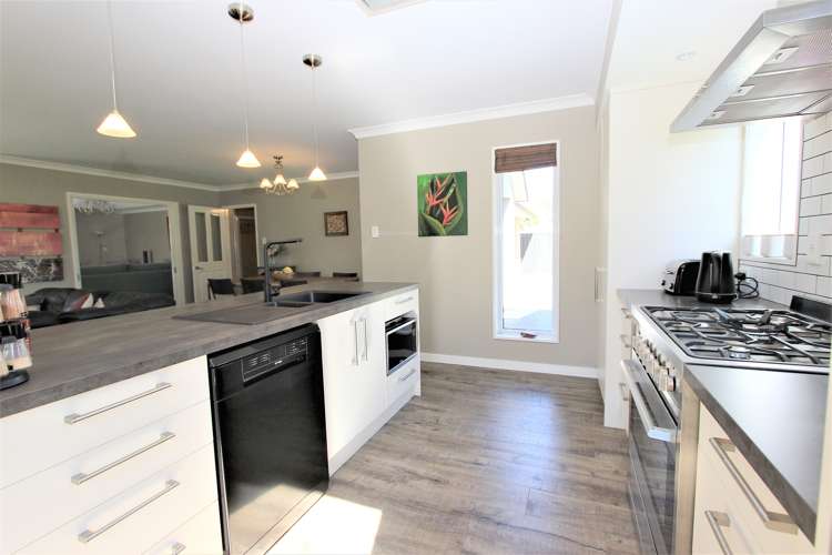 5 Kensington Place Springlands_8