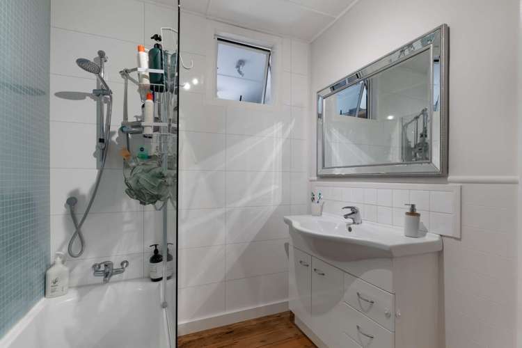 2/47 Mildmay Road Henderson_14