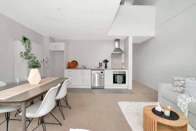 18/17 Owens Place_0