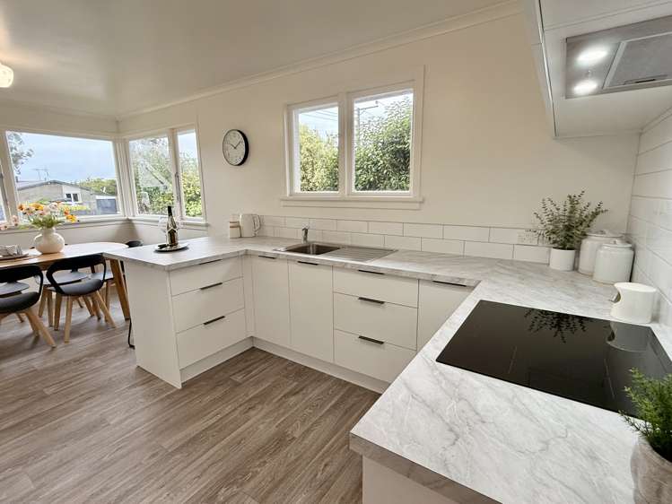 48 Racecourse Road Glengarry_23