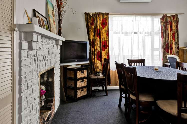 49 Collins Street Hawera_6