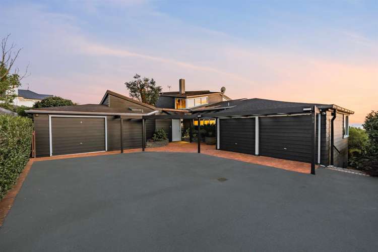 153 Beach Road Castor Bay_13