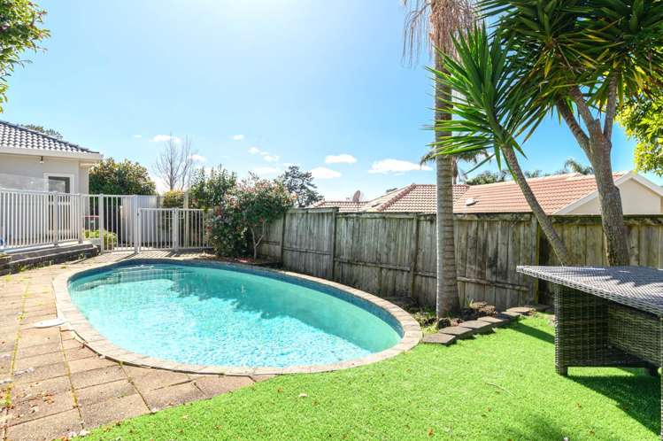 6 Godwin Court Unsworth Heights_16