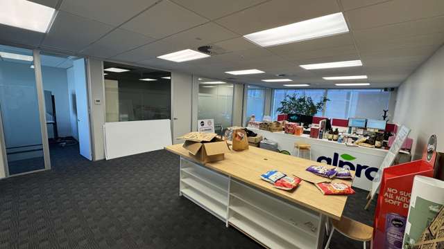 2-8 Pavilion Drive Mangere_4