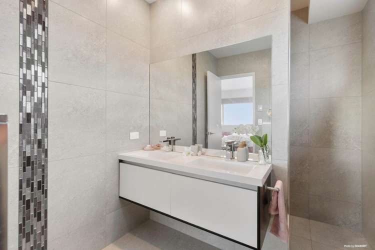 21 Lawrence Carter Drive Bombay_19