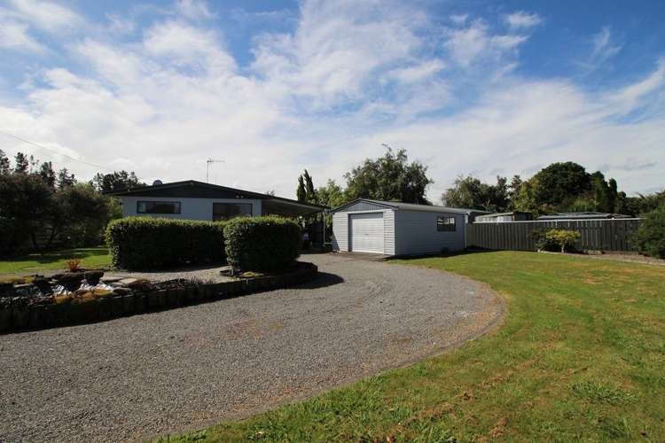 16a Flower Street Bulls_34