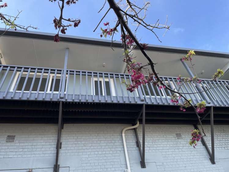 2/3 Rutland Street_0