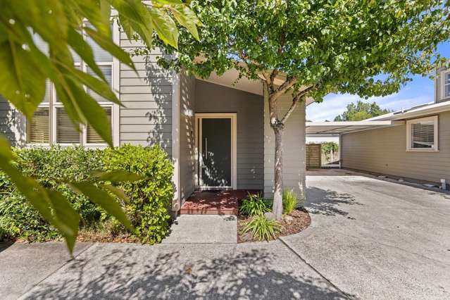 Modern Townhouse in Vibrant Silverdale