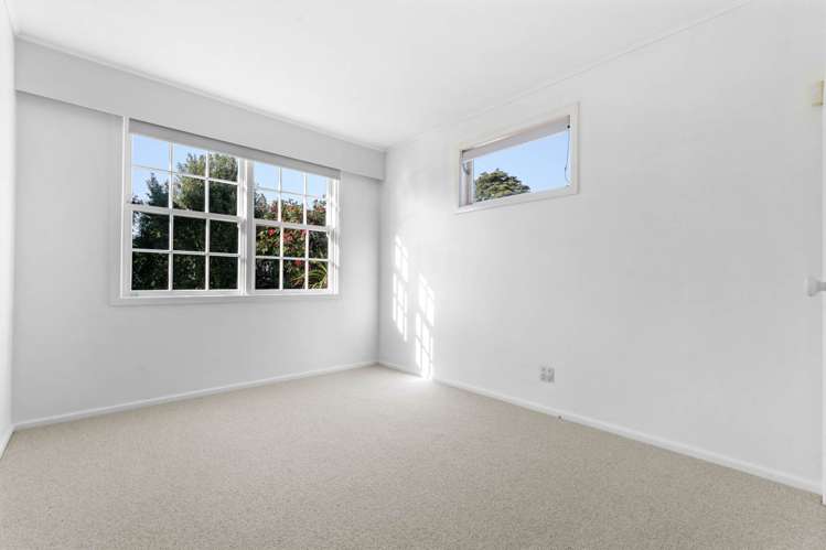 107 & 107B Te Atatu Road Te Atatu South_16