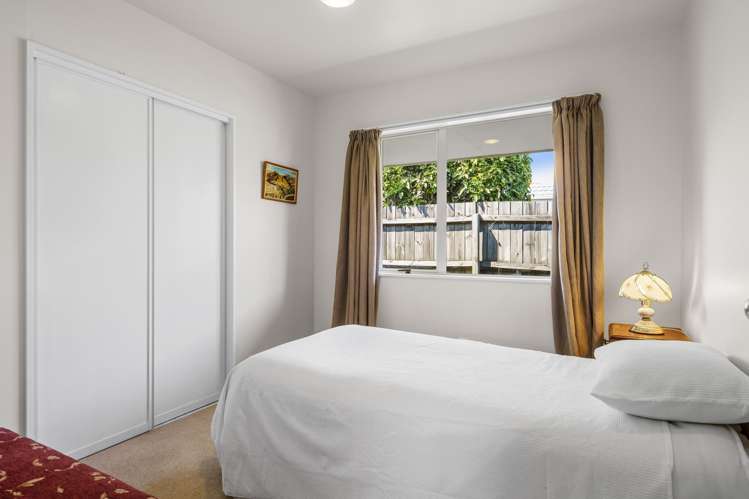 4 Rosaline Frank Street Stoke_12