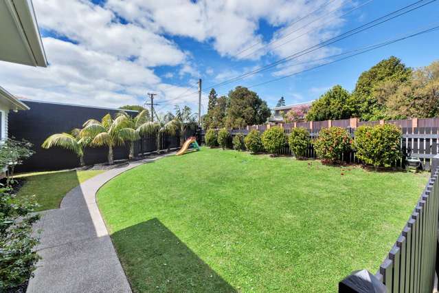 1/1 Newington Road Henderson_2