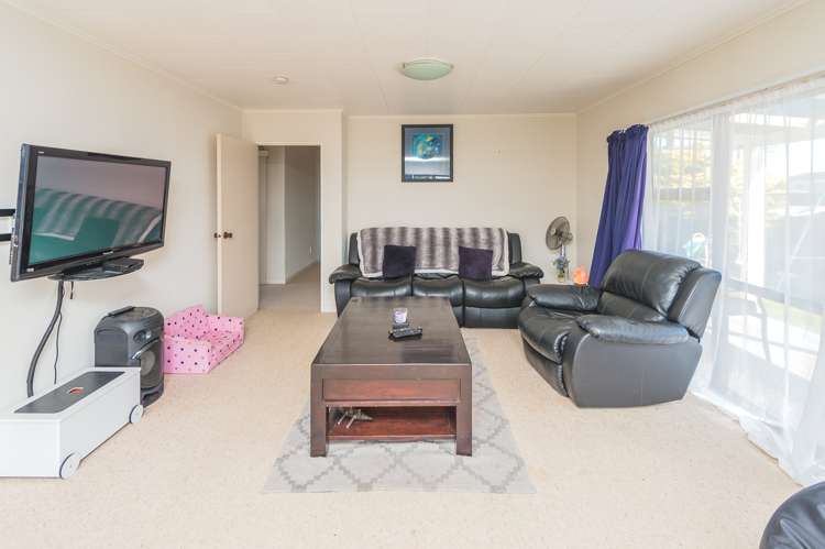 22 Lindsey Crescent Springvale_7