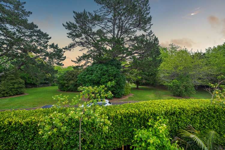 19 Kingfisher Grove Greenhithe_24