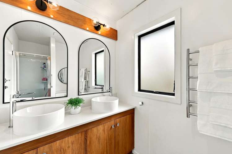 239 Glenfield Road Hillcrest_17