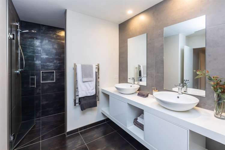 60 Grayshott Avenue Casebrook_18