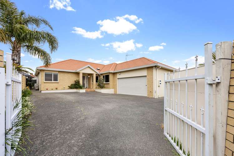 6 Pukatea Avenue Albany_1