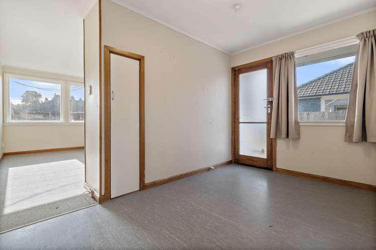 64 Aldershot Street Aranui_10