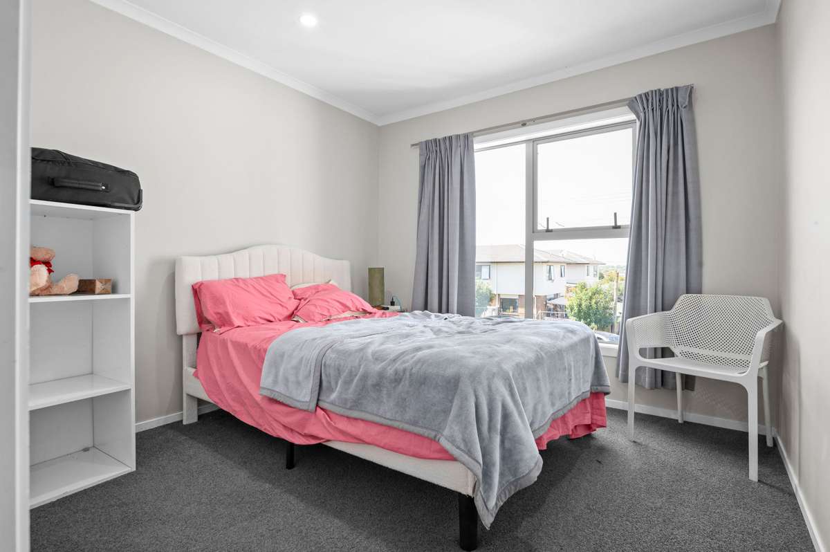 1/120 Mahoe Street_3